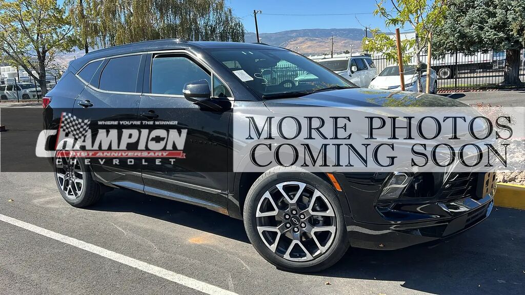 2025 Chevrolet Blazer RS — photo 1 of 3