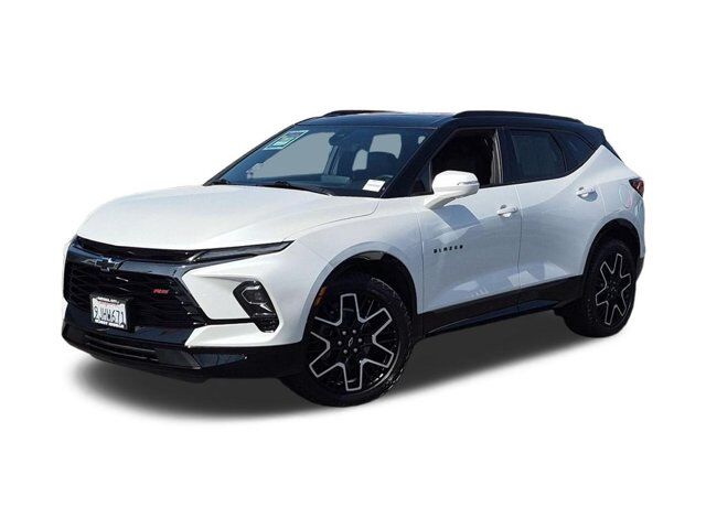 2023 Chevrolet Blazer RS — photo 1 of 13
