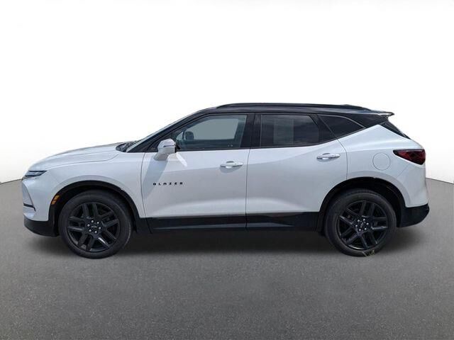 2024 Chevrolet Blazer RS — photo 1 of 12