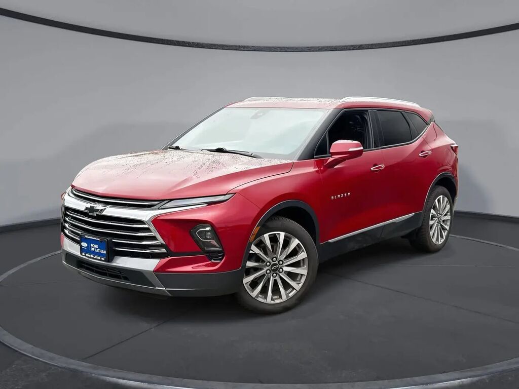 2023 Chevrolet Blazer Premier — photo 1 of 13