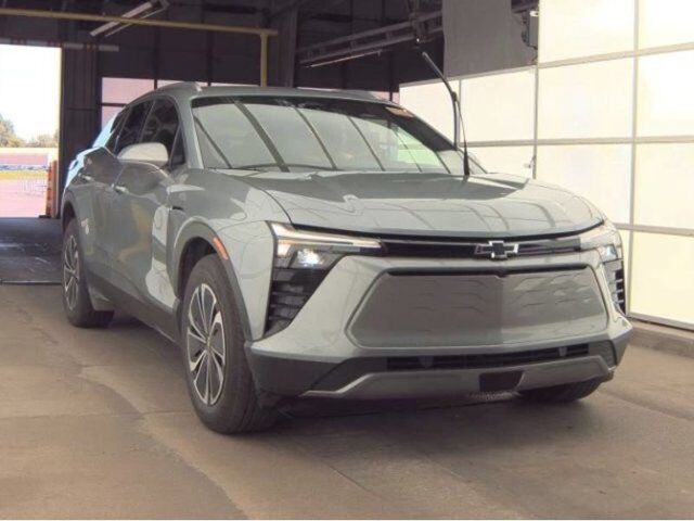 2024 Chevrolet Blazer EV eAWD LT — photo 1 of 9