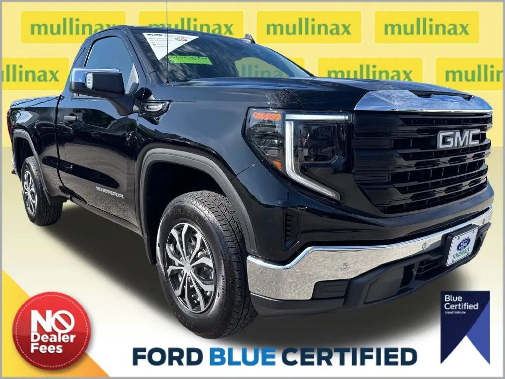 2025 GMC Sierra 1500 Pro — photo 1 of 13