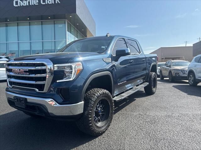 2022 GMC Sierra 1500 Limited SLE — photo 1 of 13
