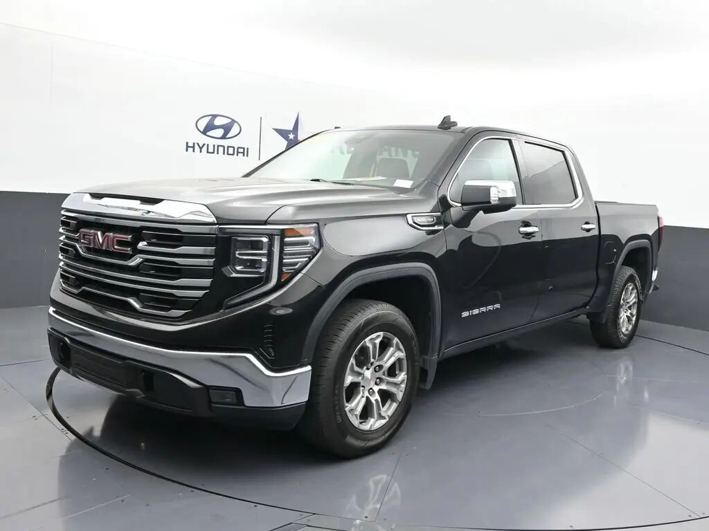 2024 GMC Sierra 1500 SLT — photo 1 of 13