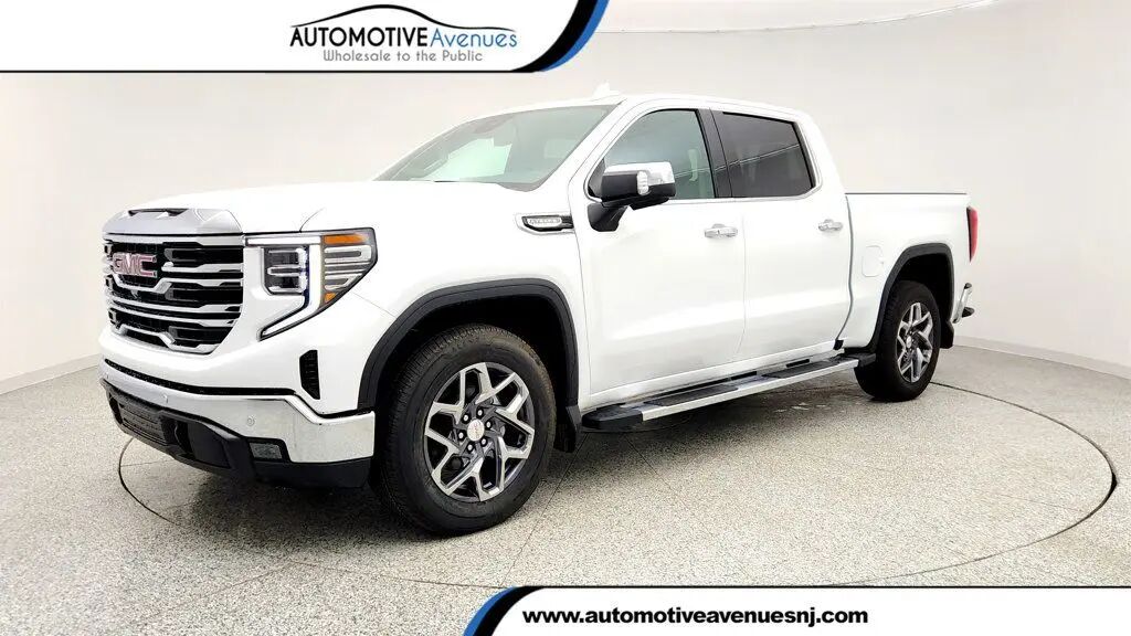 2026 GMC Sierra 1500 SLT — photo 1 of 5