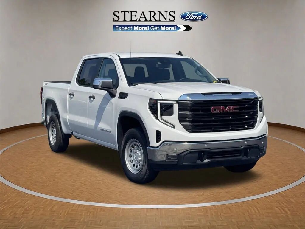 2024 GMC Sierra 1500 Pro — photo 1 of 13
