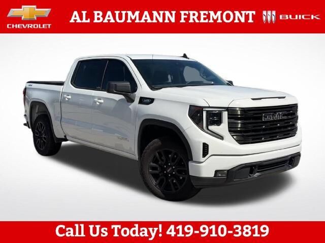 2025 GMC Sierra 1500 Elevation Standard