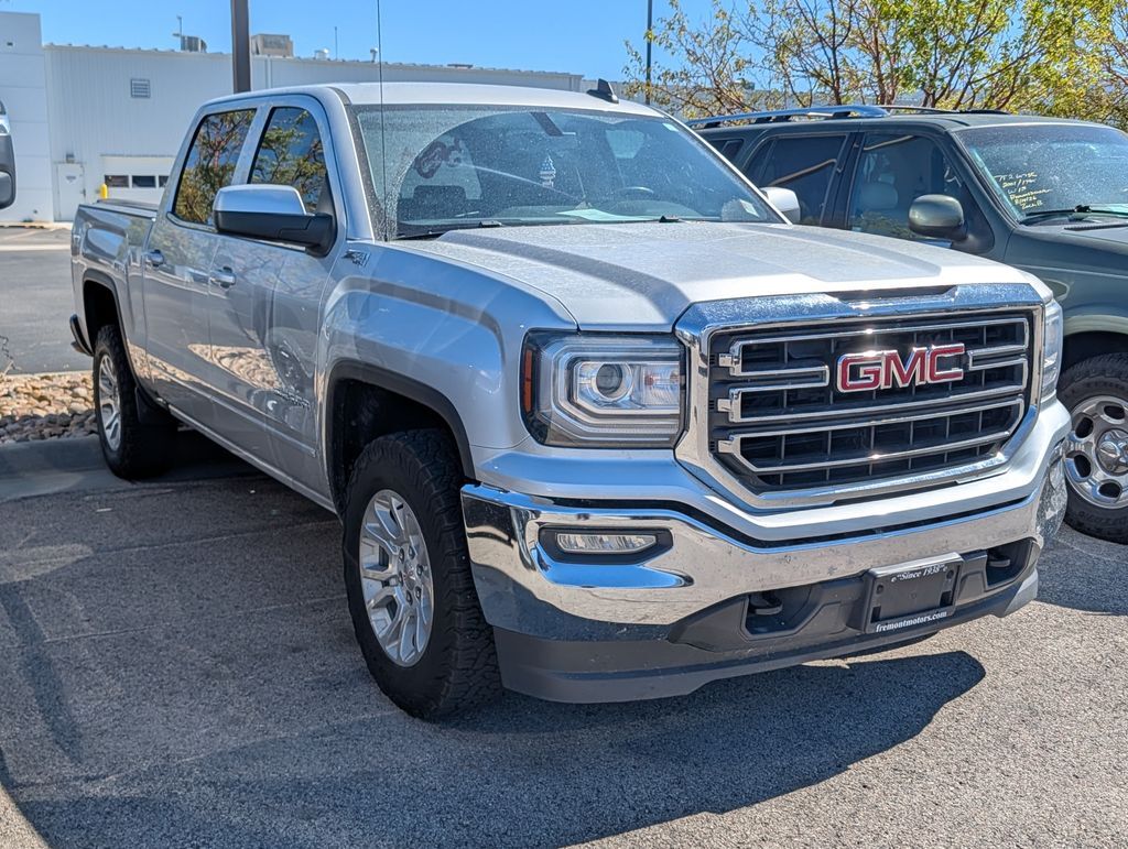 2018 GMC Sierra 1500 SLE — photo 1 of 6