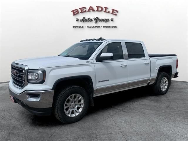 2017 GMC Sierra 1500 SLE — photo 1 of 26