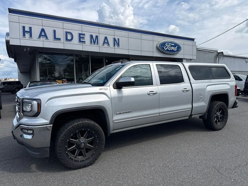 2018 GMC Sierra 1500 SLE — photo 1 of 2