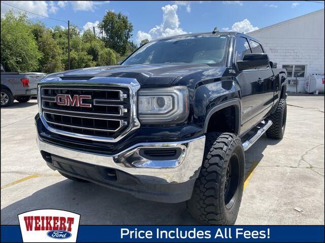 2016 GMC Sierra 1500 SLE — photo 1 of 5
