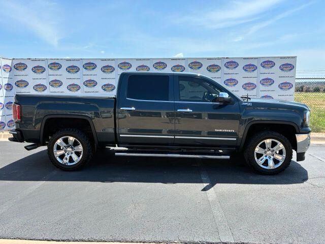 2018 GMC Sierra 1500 SLT — photo 1 of 13