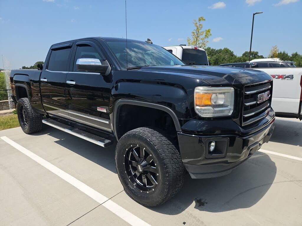 2015 GMC Sierra 1500 SLE — photo 1 of 3