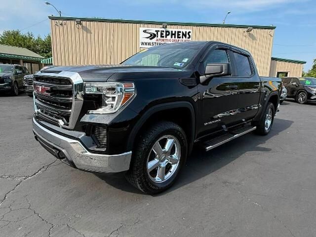 2020 GMC Sierra 1500 Base — photo 1 of 13
