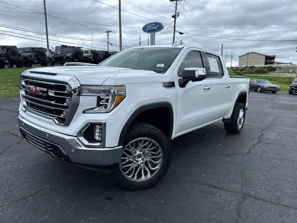2020 GMC Sierra 1500 SLT — photo 1 of 26