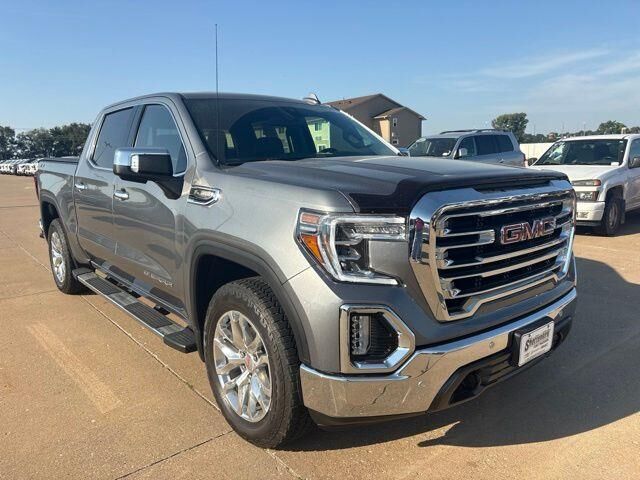 2022 GMC Sierra 1500 Limited SLT — photo 1 of 26