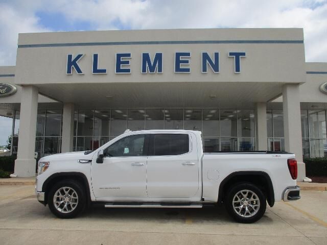 2020 GMC Sierra 1500 SLT — photo 1 of 13
