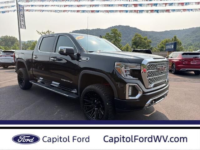 2020 GMC Sierra 1500 Denali — photo 1 of 13