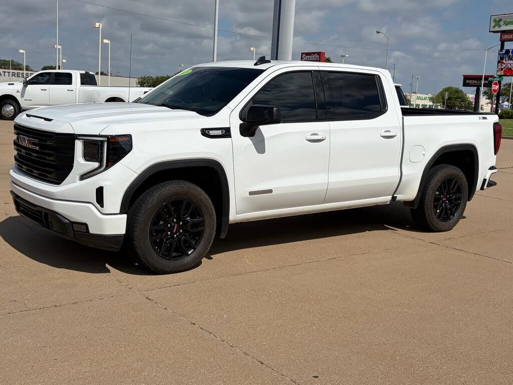 2025 GMC Sierra 1500 Elevation — photo 1 of 1