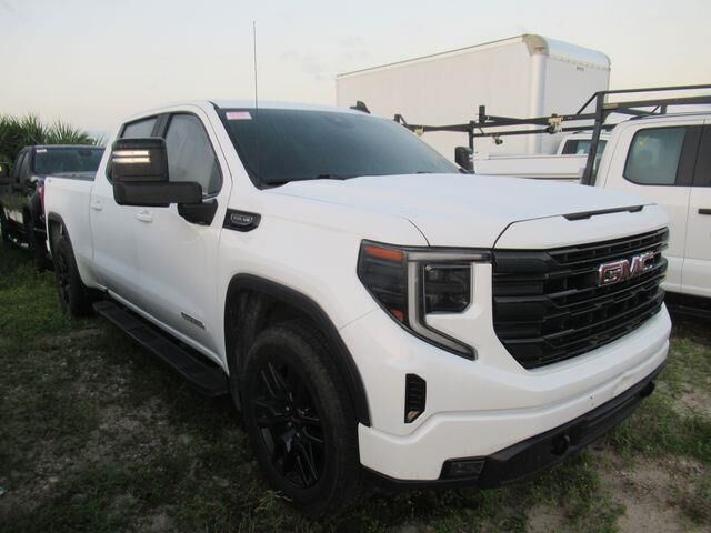2023 GMC Sierra 1500 Elevation — photo 1 of 4