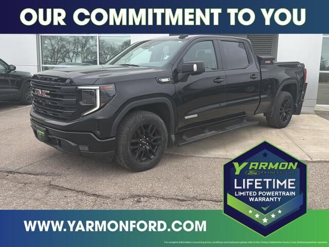2022 GMC Sierra 1500 Elevation — photo 1 of 13