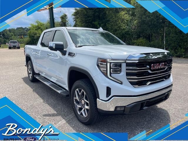 2026 GMC Sierra 1500 SLT — photo 1 of 13