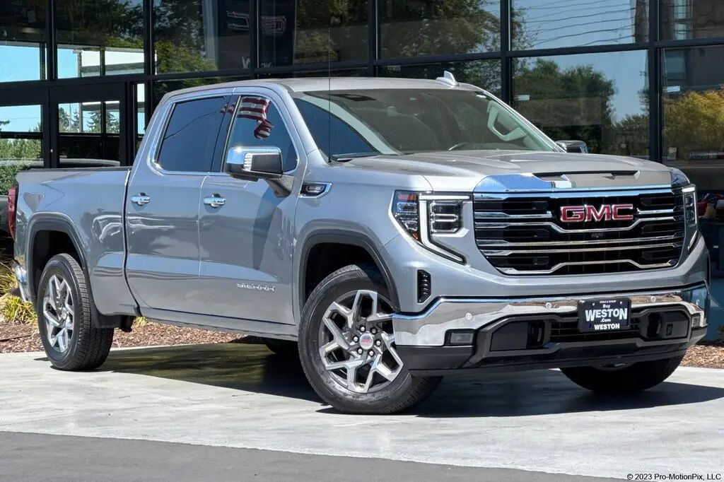 2023 GMC Sierra 1500 SLT — photo 1 of 5