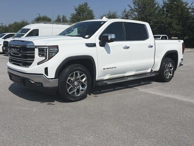 2023 GMC Sierra 1500 SLT — photo 1 of 39