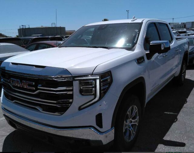2025 GMC Sierra 1500 SLT — photo 1 of 2