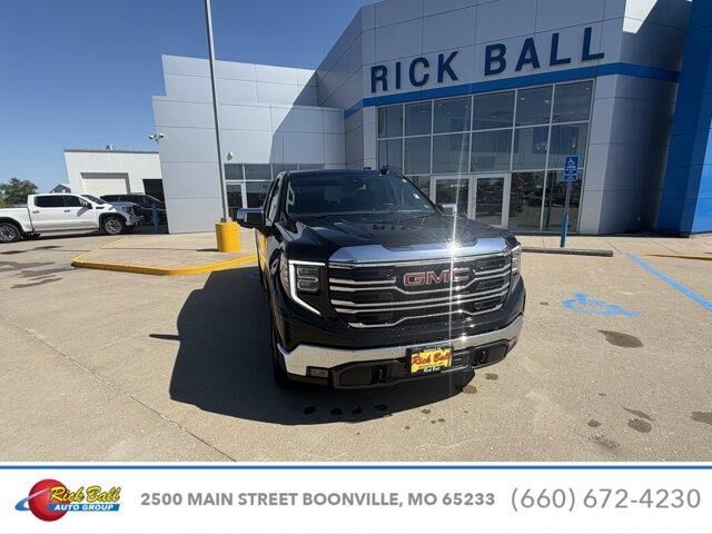 2025 GMC Sierra 1500 SLT — photo 1 of 25