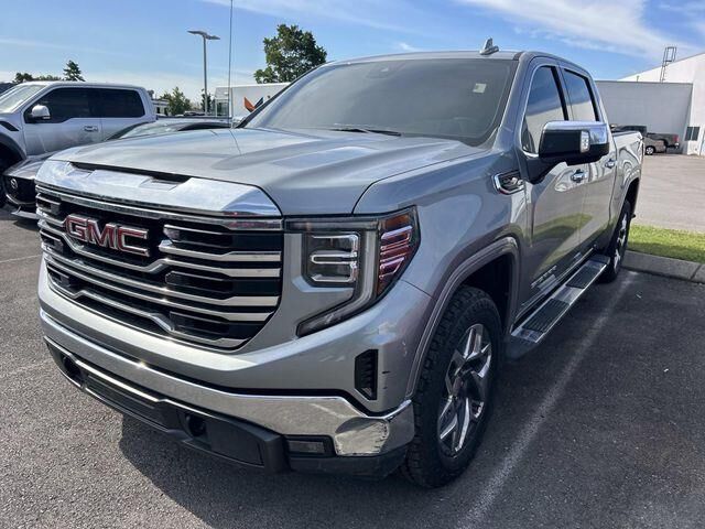 2025 GMC Sierra 1500 SLT — photo 1 of 23