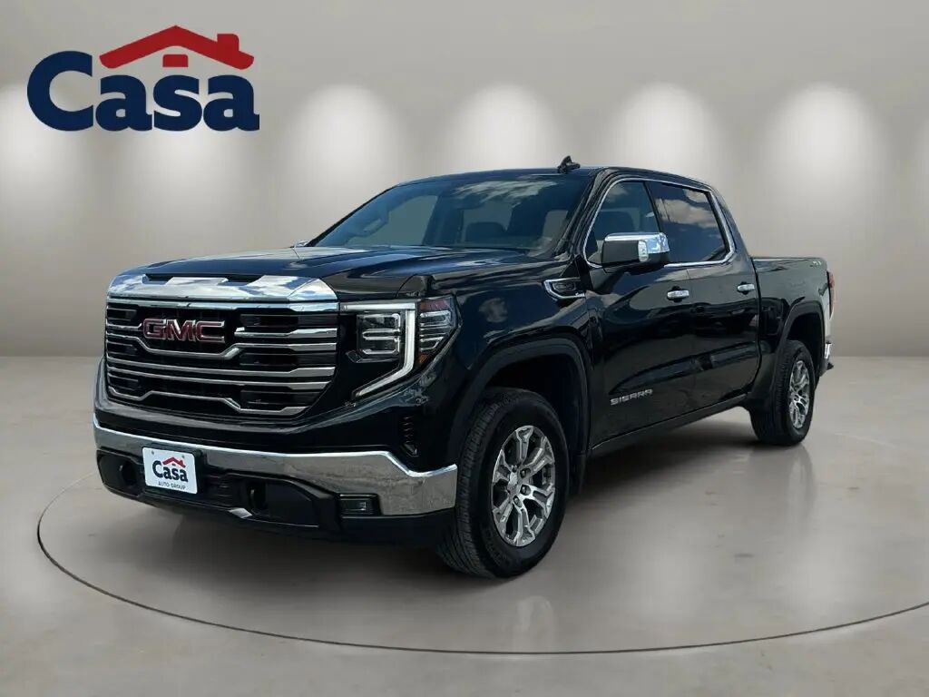 2025 GMC Sierra 1500 SLT — photo 1 of 13
