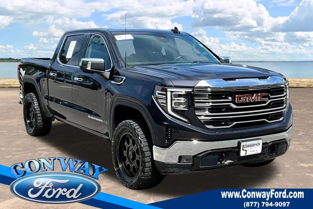2025 GMC Sierra 1500 SLT — photo 1 of 13