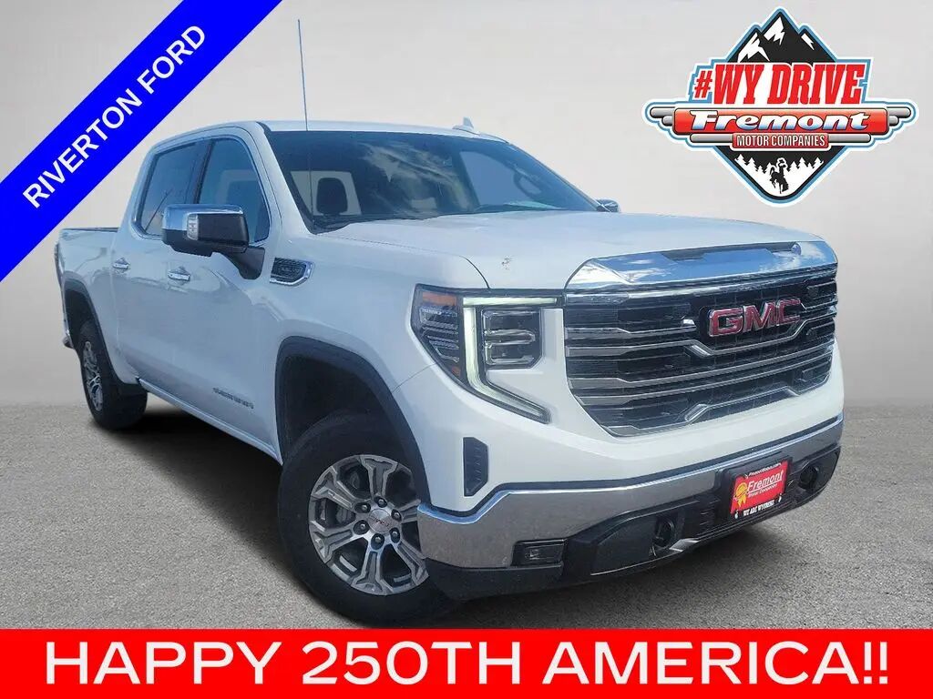 2025 GMC Sierra 1500 SLT — photo 1 of 15