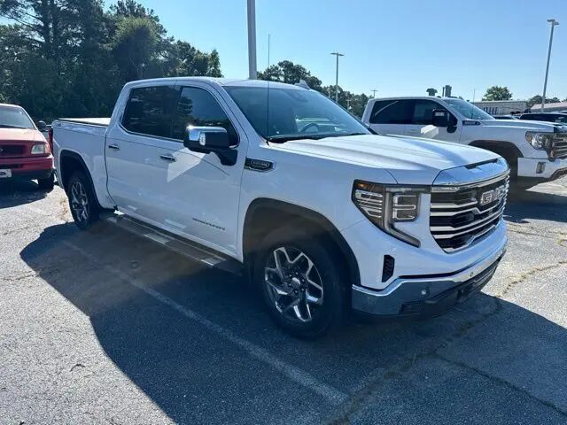 2022 GMC Sierra 1500 SLT — photo 1 of 23