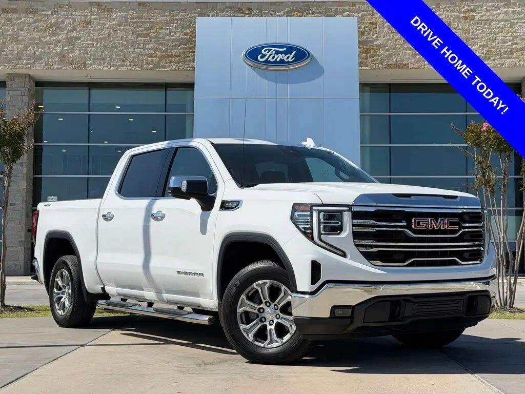 2024 GMC Sierra 1500 SLT — photo 1 of 20