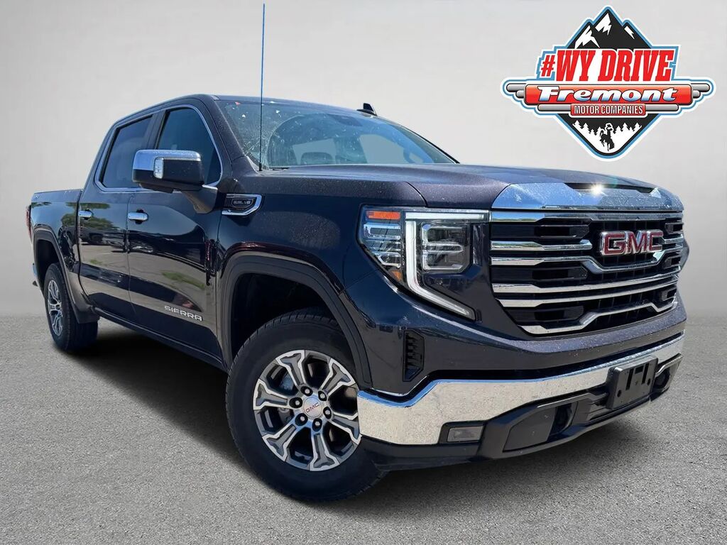 2025 GMC Sierra 1500 SLT — photo 1 of 26
