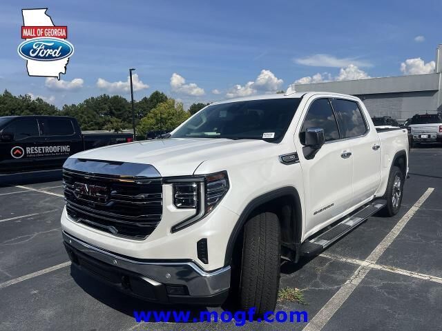 2024 GMC Sierra 1500 SLT — photo 1 of 3