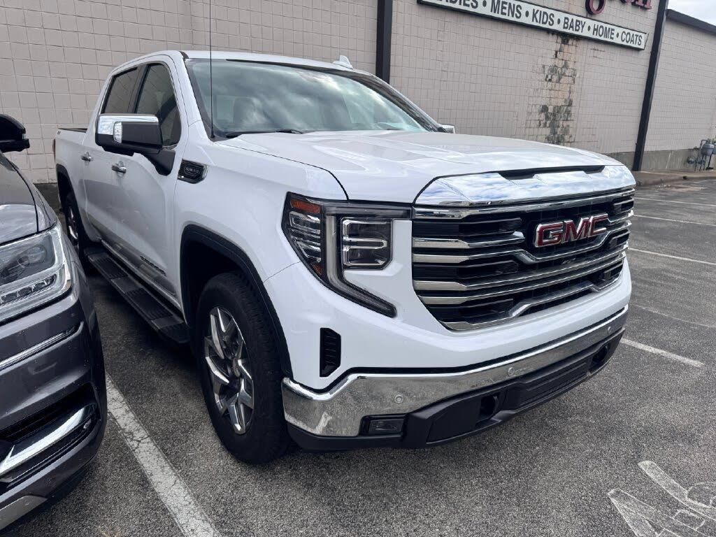 2023 GMC Sierra 1500 SLT — photo 1 of 1