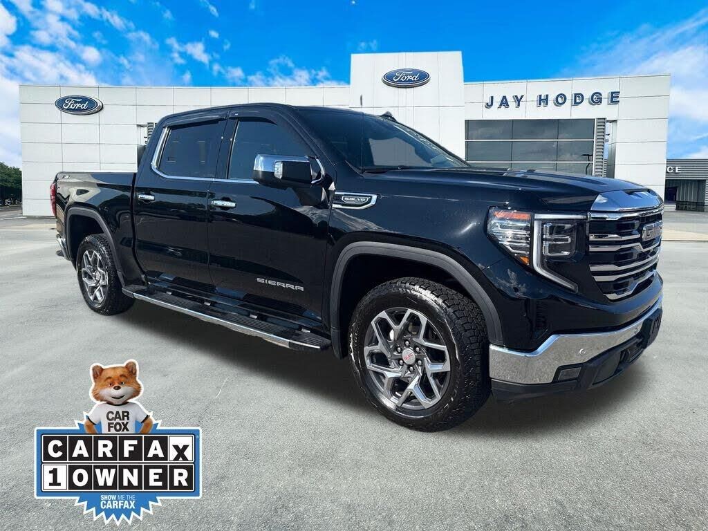 2025 GMC Sierra 1500 SLT — photo 1 of 1