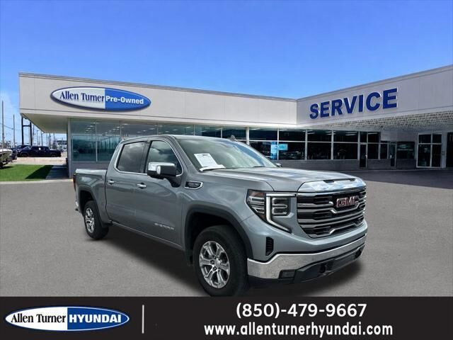 2025 GMC Sierra 1500 SLT — photo 1 of 13