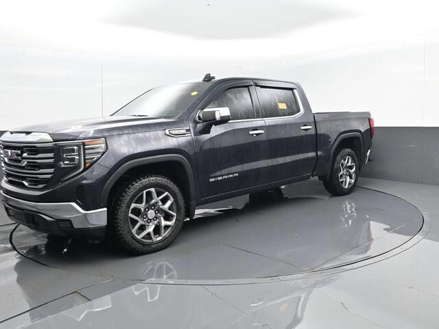 2022 GMC Sierra 1500 SLT — photo 1 of 13