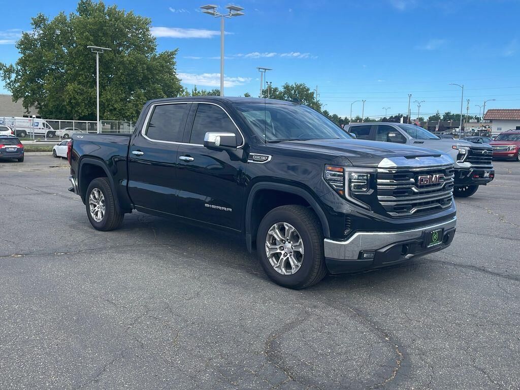 2024 GMC Sierra 1500 SLT — photo 1 of 32