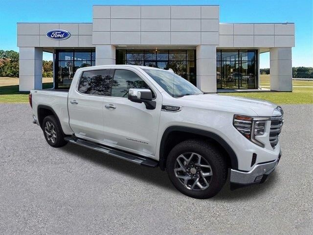 2024 GMC Sierra 1500 SLT — photo 1 of 13