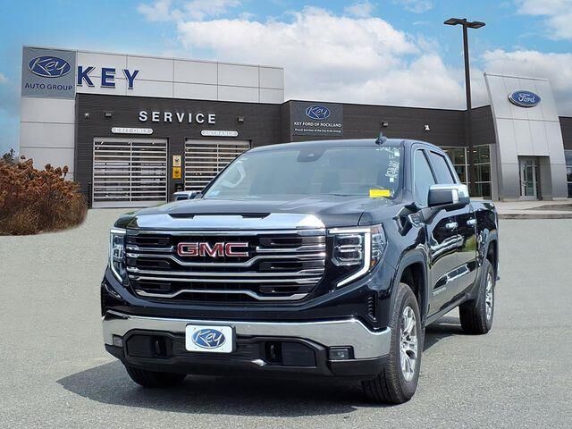2024 GMC Sierra 1500 SLT — photo 1 of 1