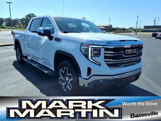 2025 GMC Sierra 1500 SLT — photo 1 of 13