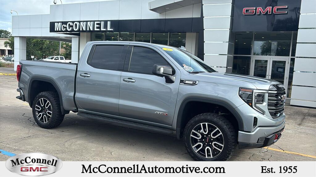 2025 GMC Sierra 1500 AT4 — photo 1 of 18