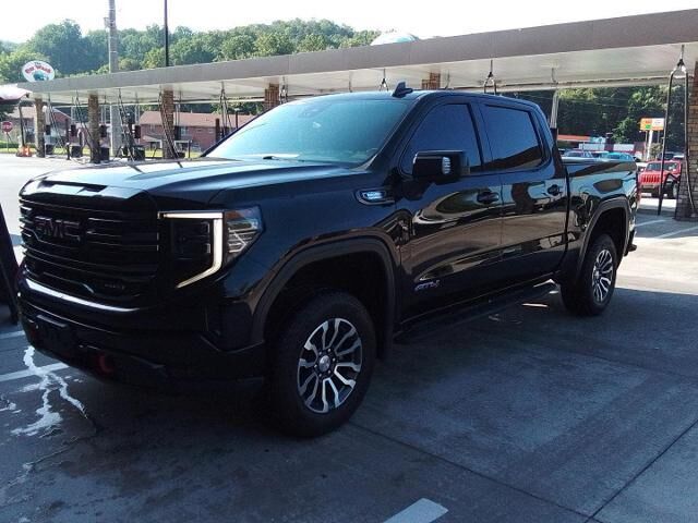 2022 GMC Sierra 1500 AT4 — photo 1 of 13
