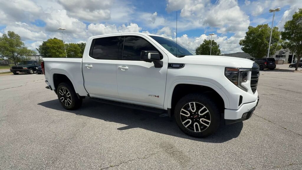 2022 GMC Sierra 1500 AT4 — photo 1 of 7