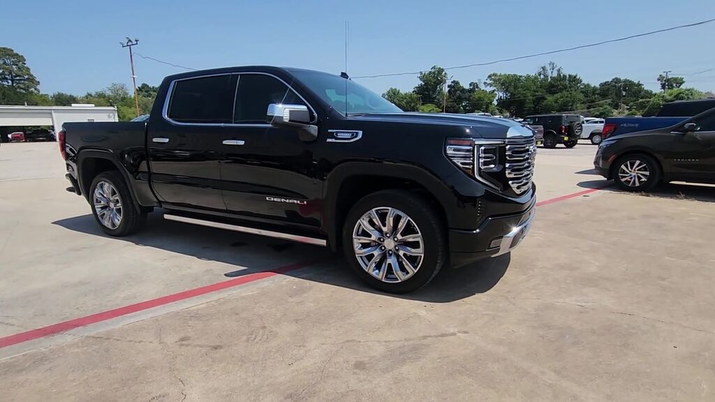 2025 GMC Sierra 1500 Denali — photo 1 of 7